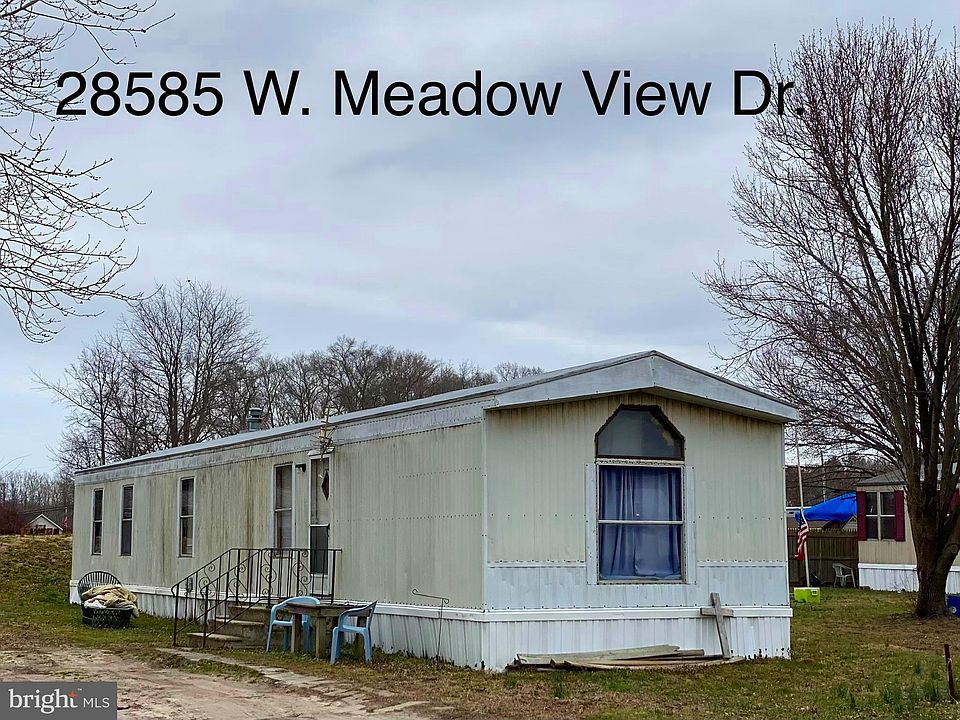 2nd image of 28585 W Meadowview Dr