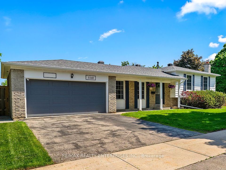 1st image of 3268 Mainsail Cres