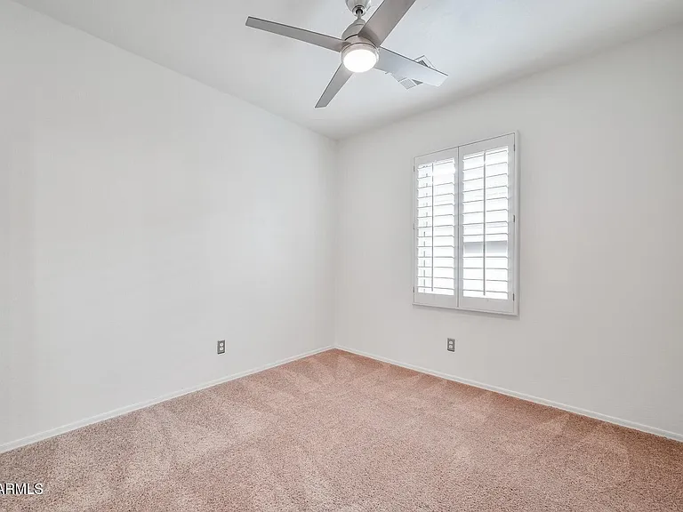 933 W Aspen Way — Photo 12