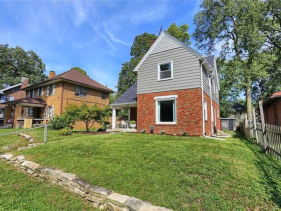3rd image of 3637 N Winthrop Ave