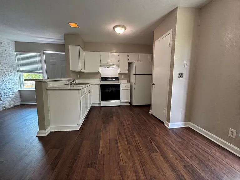 10010 Brownie Dr #C — Photo 2