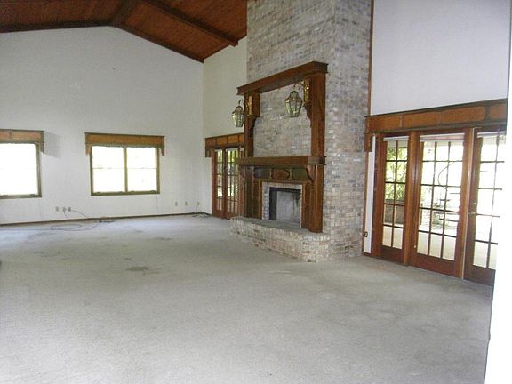 4th image of 5345 Laguna Vista Dr