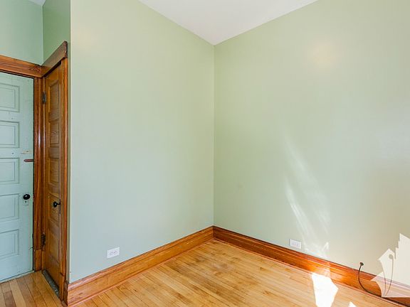 3rd image of 5142 S Paulina St #2