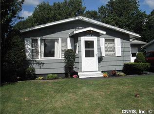 228 Ballantyne Rd, Syracuse, NY 13205