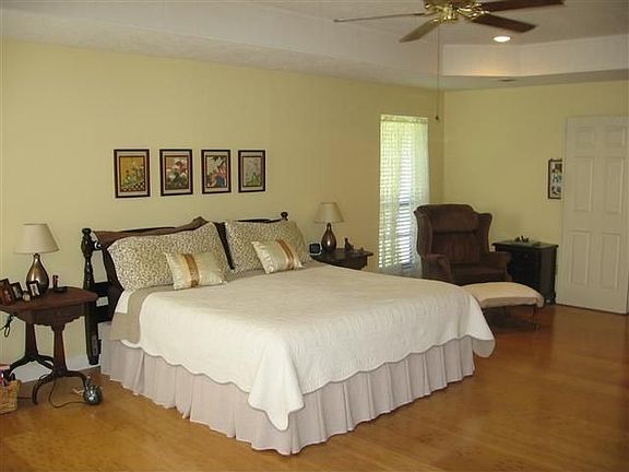 5th image of 304 Bayou Dr