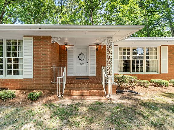 2nd image of 122 Forest Hills Dr #25