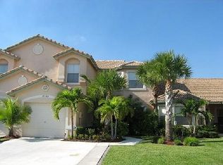 10583 Lake Shore Dr, Wellington, FL 33414