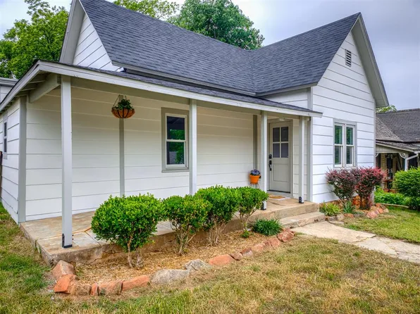 509 N Division St, Guthrie, OK 73044