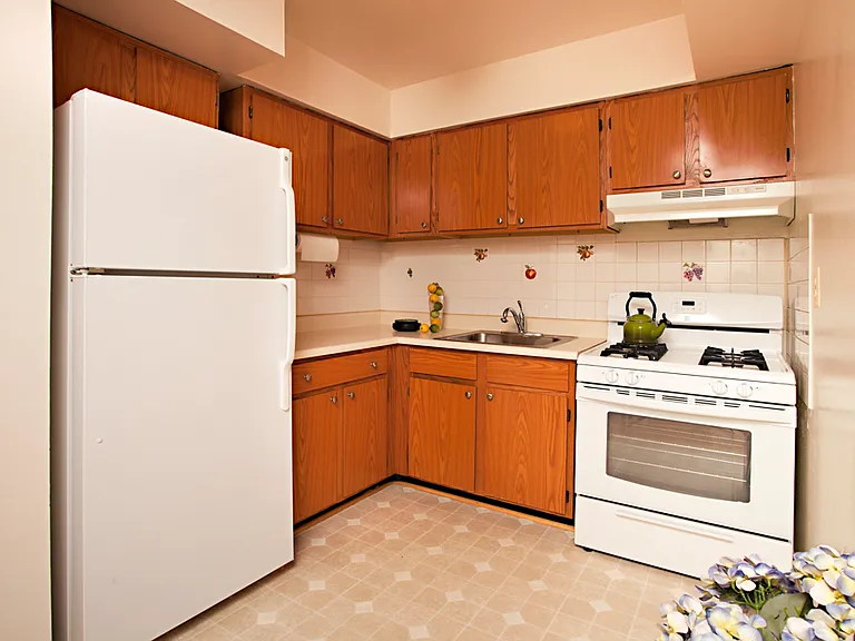 SDK Lodi Apartments — Photo 11