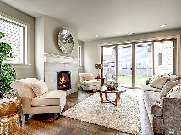 2nd image of 2634 20th Ave SW