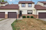 Tudor Ln-S2409-001.jpg