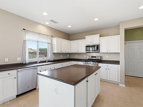 5th image of 30196 W CRITTENDEN Lane