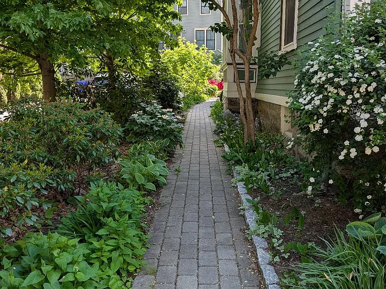 Green St — Photo 14