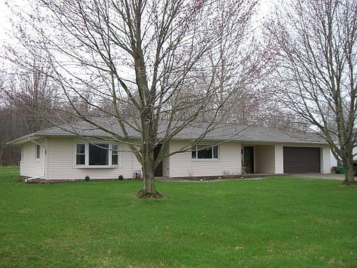 1st image of 39 Edgewood Dr