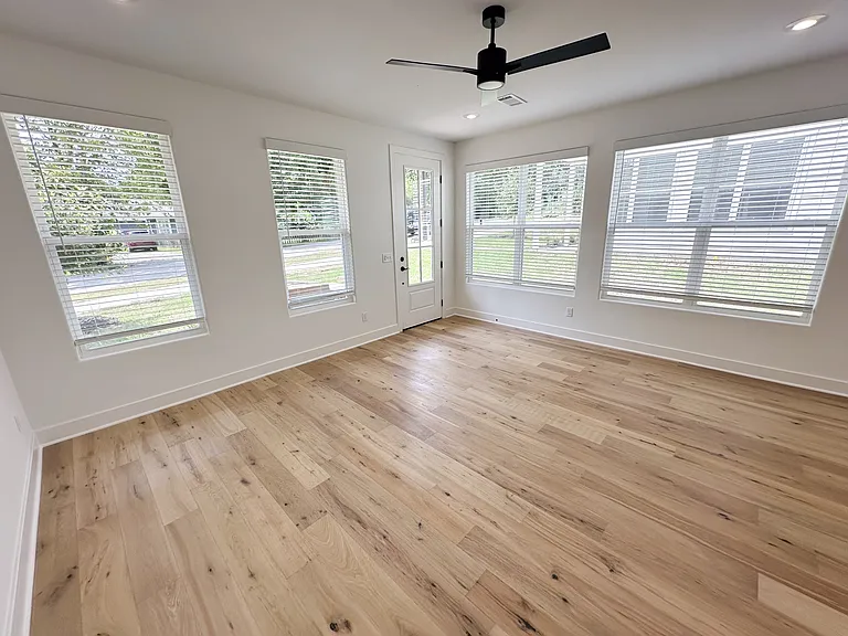 1278 W Hendrix St — Photo 3