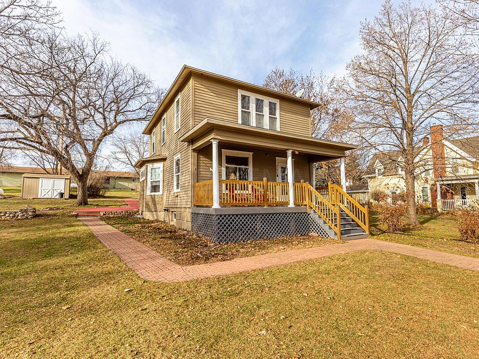 706 Ash St, Lisbon, ND 58054 MLS 235362 Zillow