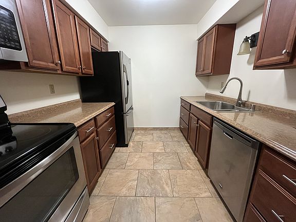 5th image of 617 Michigan Ave #5