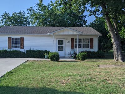 807 Hickory Ave, Comanche, OK, 73529