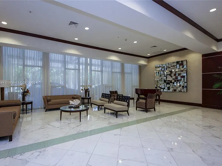 16699 Collins Ave #2006 — Photo 4