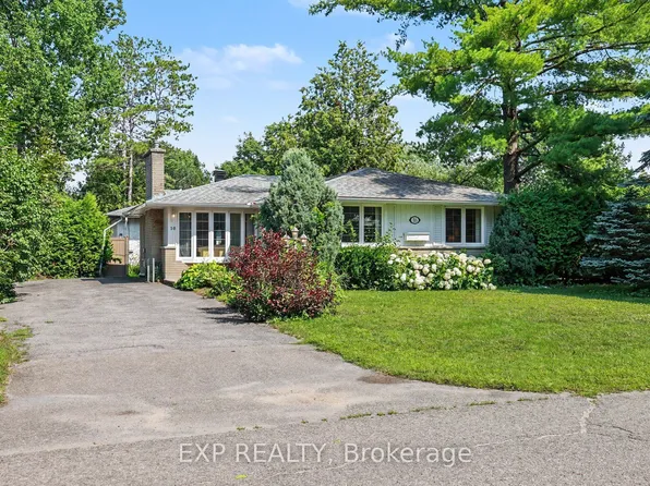 16 Elmsley Cres, Ottawa, ON K2H 6V2