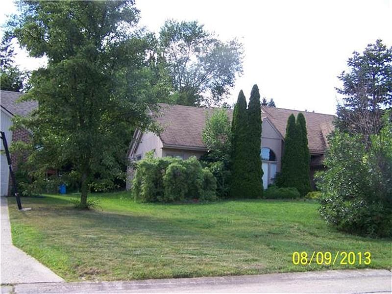 2nd image of 30981 Sunderland Dr
