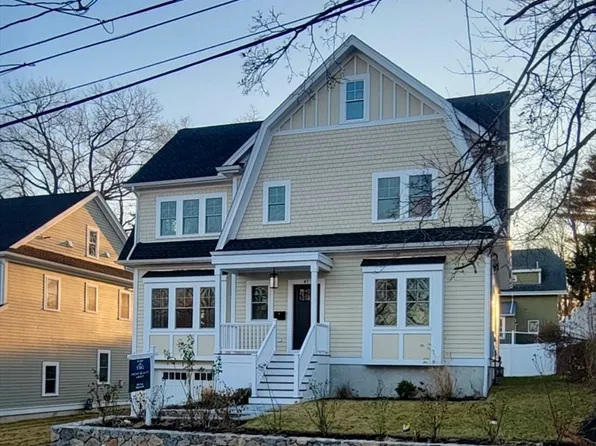 47 Ledge Hill Rd, West Roxbury, MA 02132