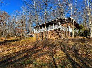 1454 Cherokee Rd, Waynesboro, TN 38485