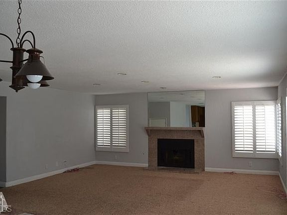 4th image of 11542 Wildflower Ct