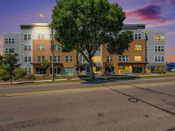 5th image of 745 Stocking Ave NW #404