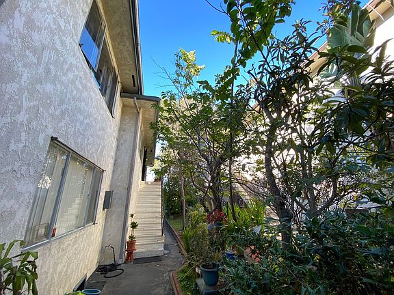 5th image of 5465 Alvern Cir #5471