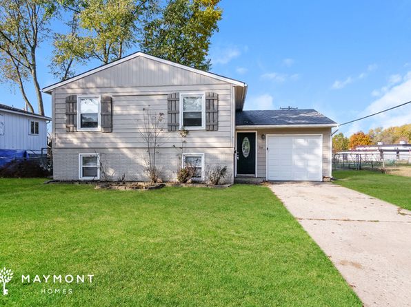 706 N Aztec Dr