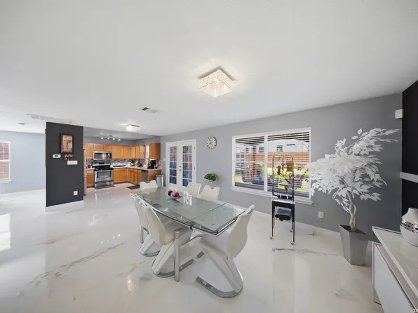 9007 Lilac Hl, Universal City, TX 78148