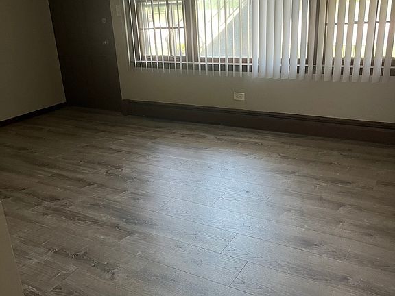 3rd image of 7831 Roberts Rd #3