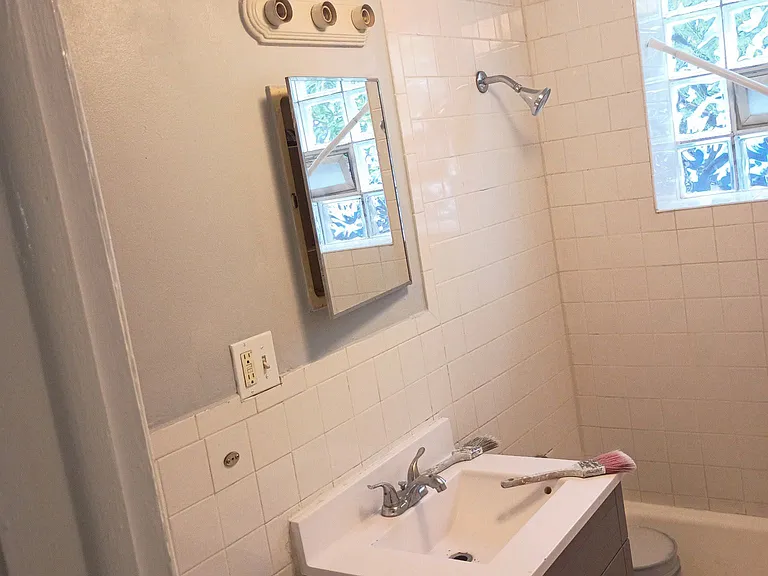 1117 Broadway Ave #1N — Photo 6