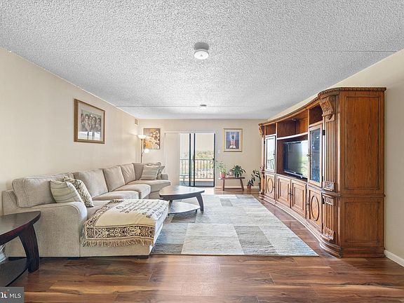 3rd image of 20933 Valley Forge Cir #933