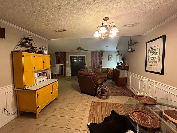 5th image of 1718 Eastview Ln