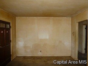 4th image of 2464 S 11th St