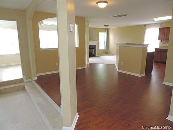 5th image of 221 Tributary Dr