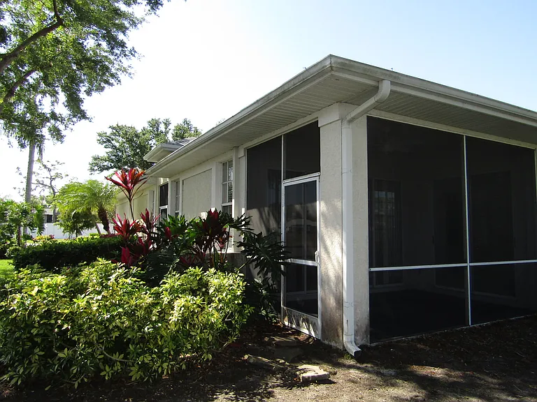 463 Bermuda Isles Cres — Photo 22