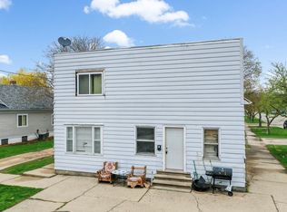 1183 Harvey St, Green Bay, WI 54302