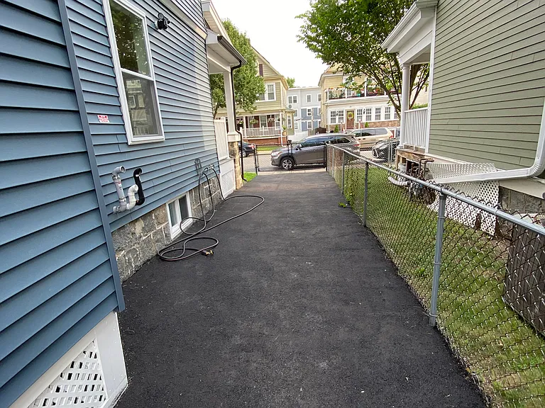 31 Brookview St — Photo 17