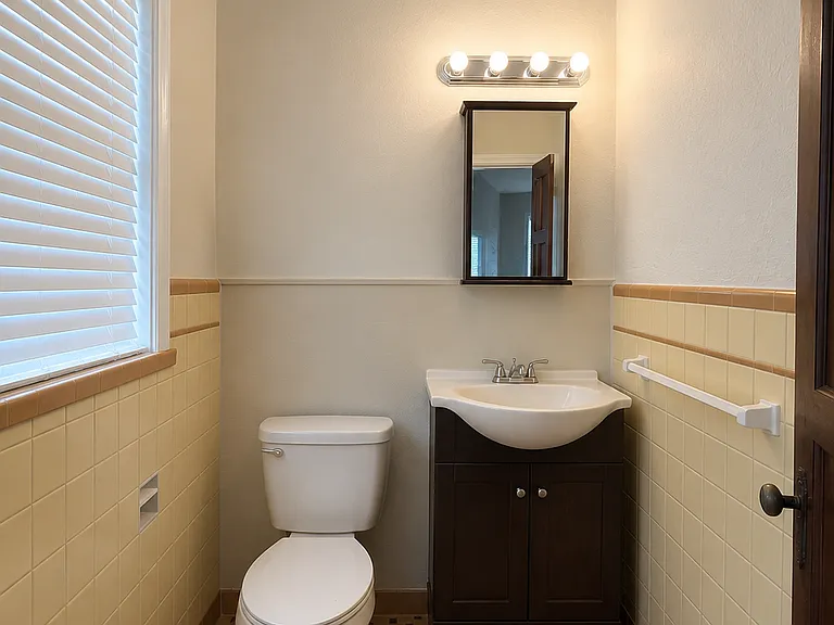 7305 Pershing Ave #2W — Photo 11