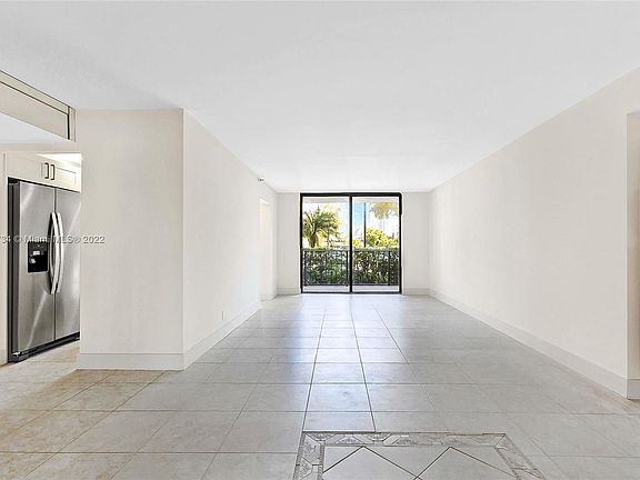 4th image of 290 174th St APT L17