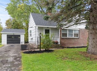 178 Chapel St, Canandaigua, NY 14424