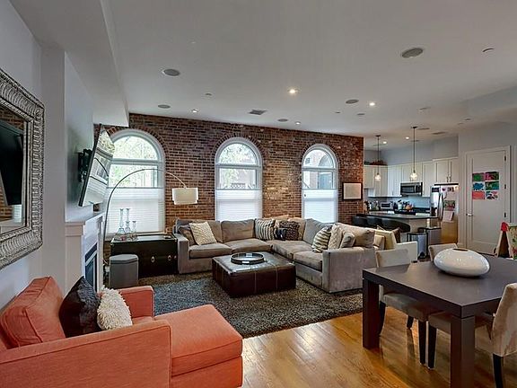 2nd image of 456 W 4th St #202