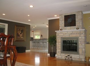 22W250 Temple Dr, Medinah, IL