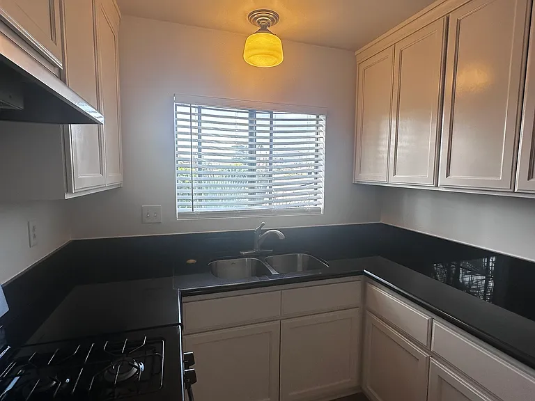 4417 Idaho St #7 — Photo 6