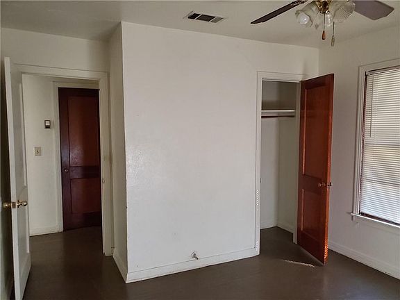 3rd image of 1206 Coffield St