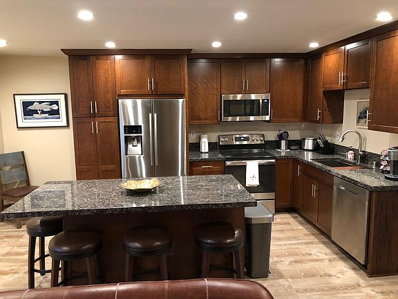 3rd image of 126 Ash Ave APT 12