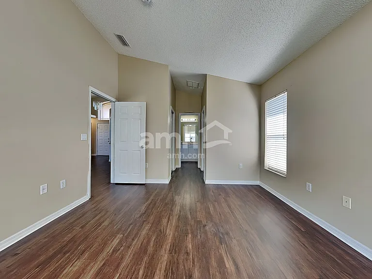 10250 Peoples Loop — Photo 7